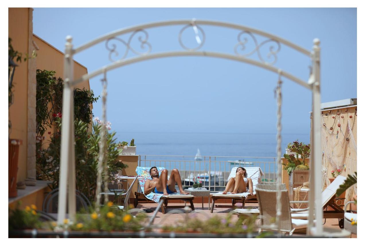 Palermo Mare Holidays Sferracavallo Exterior photo