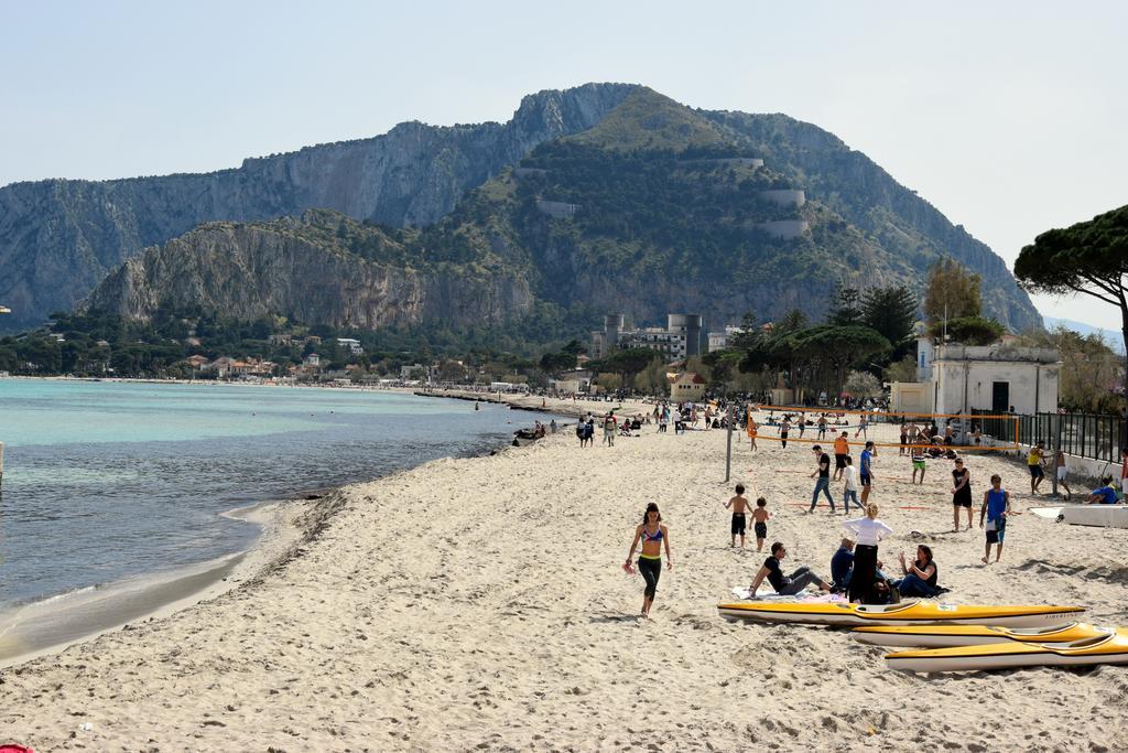 Palermo Mare Holidays Sferracavallo Exterior photo